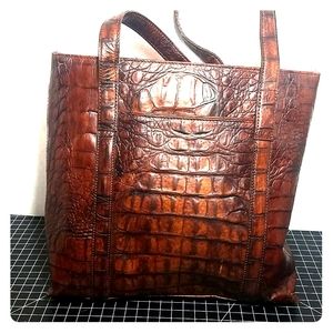 Vintage Leather Crocodile embossed purse